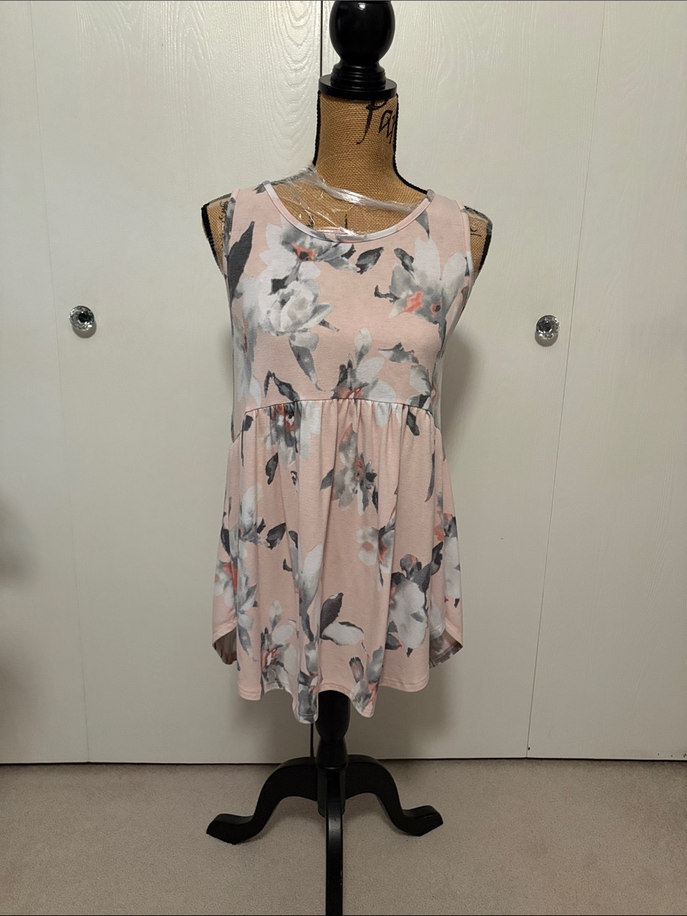 Sweet Lovely Sleeveless Pink Floral Swing Tank Top